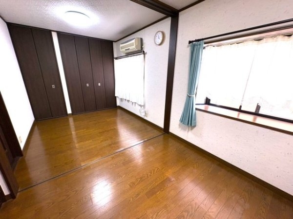 高槻市安岡寺町１丁目の中古一戸建て