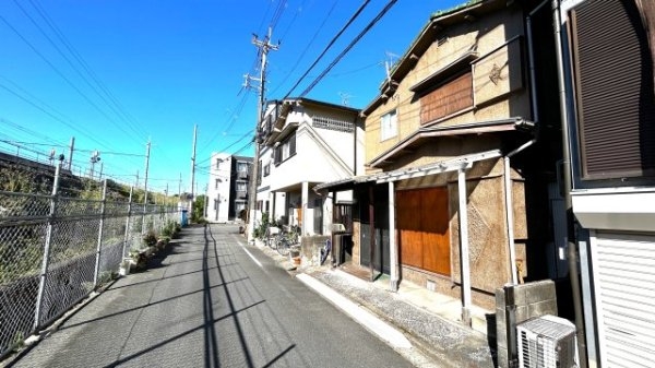 茨木市上中条2丁目　戸建て