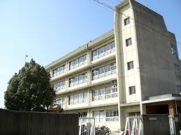 茨木市玉瀬町の土地(茨木市立平田中学校)