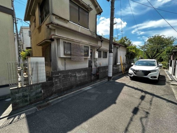 高槻市庄所町　建築条件無し売り土地　更地渡し