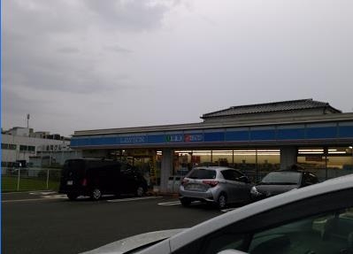 エーデルホルツ弐四(ローソン摂津鳥飼上店)