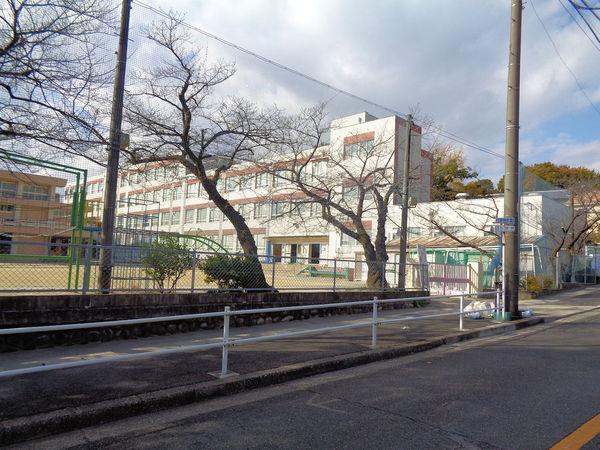 名古屋市天白区御幸山の土地(名古屋市立八事東小学校)