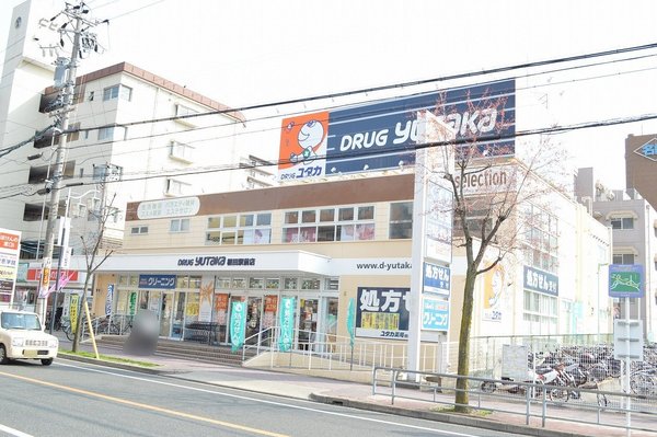 三旺マンション第６植田(ドラッグユタカ植田駅前店)