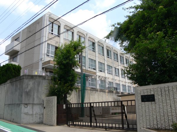 シティコーポ滝の水1号館(名古屋市立滝ノ水小学校)