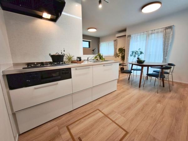 新築分譲住宅　緑区漆山　A棟