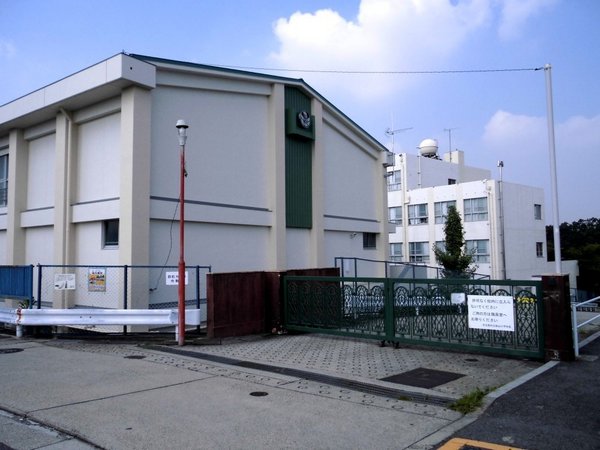 ライオンズヒルズ黒沢台弐番館(名古屋市立桃山小学校)