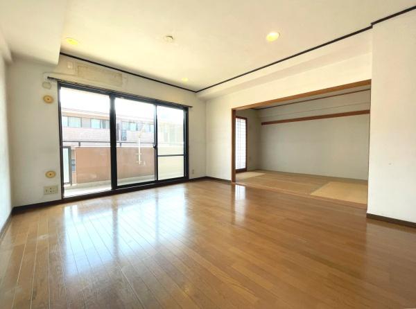 ライオンズヴィアーレ鹿山B棟