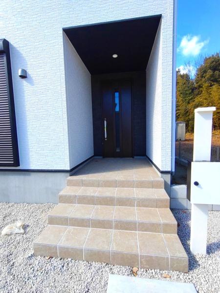 新築分譲住宅　天白区梅が丘2期　2号棟