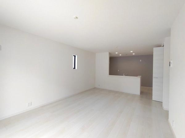 リーブルガーデン緑区大高町東千正坊　1号棟
