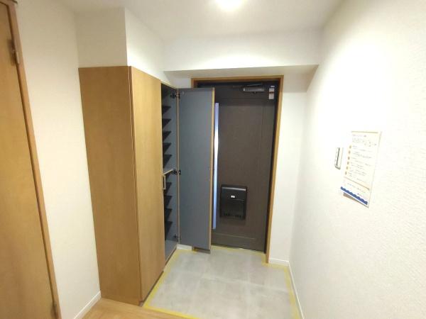 レインボー堀田通