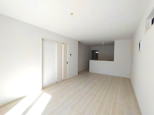 リナージュ東郷町春木23-2期　1号棟