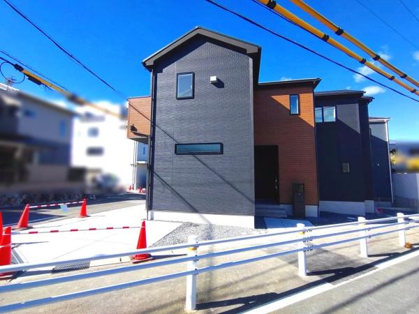 リナージュ東郷町春木23-2期　2号棟