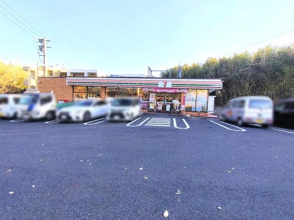 日進市藤枝町片平の中古一戸建て(セブンイレブン日進梨子ノ木店)