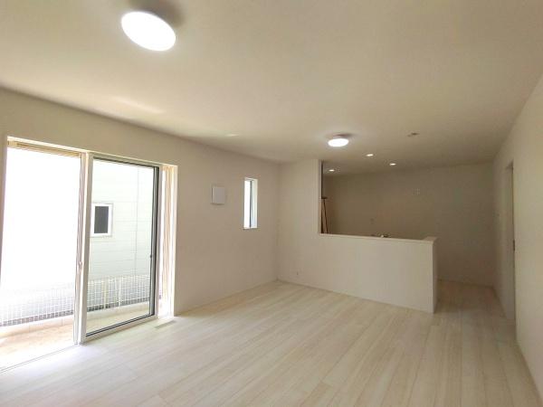 リナージュ緑区東神の倉24-1期　3号棟