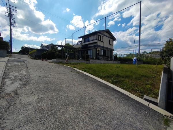 愛知郡東郷町大字春木字新池の土地