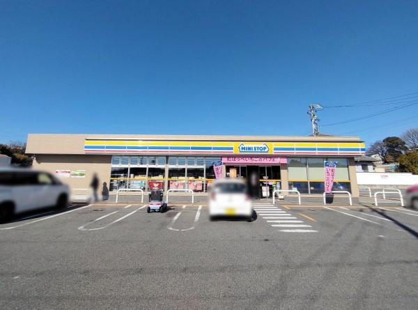クレイドルガーデン東郷町諸輪第7 5号棟(ミニストップ東郷諸輪店)