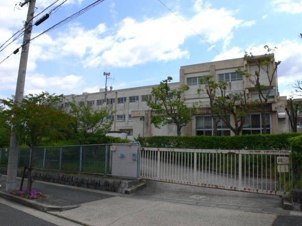 クレイドルガーデン緑区平手南第2 9号棟(名古屋市立鳴海東部小学校)