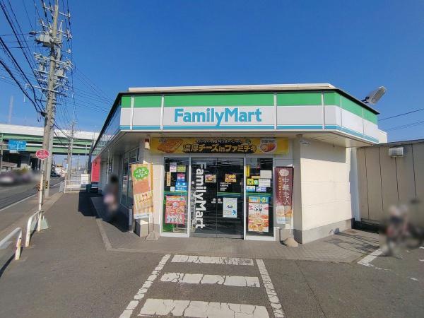 リーブルガーデン緑区大高町折戸 3号棟(ファミリーマート大高折戸店)