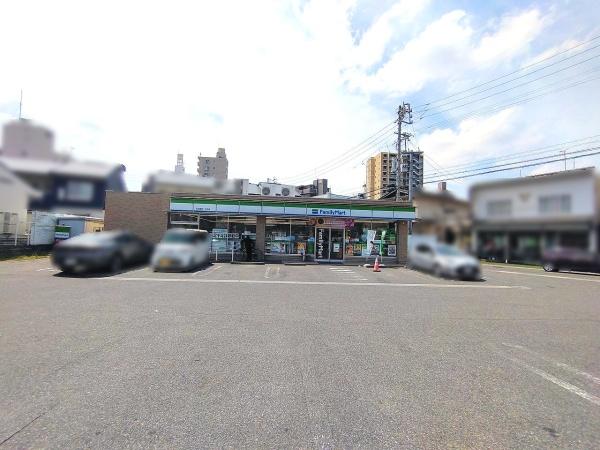 デュオヒルズ植田(ファミリーマート天白植田一丁目店)