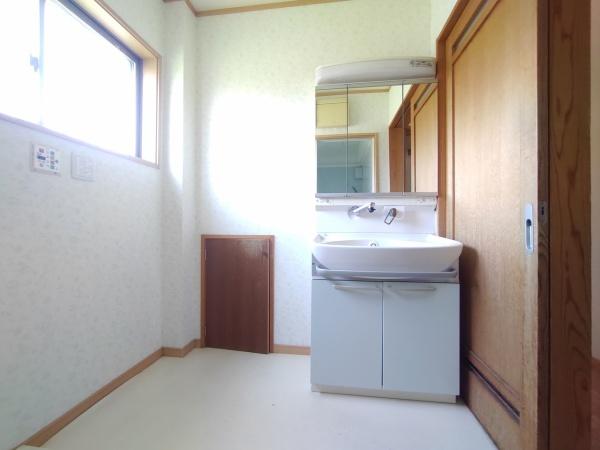 豊田市高町東山の中古一戸建て