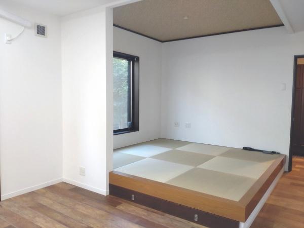 名古屋市天白区荒池2丁目の中古一戸建て(リビング)