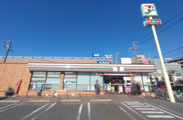 グローリアス徳重(セブンイレブン名古屋徳重店)