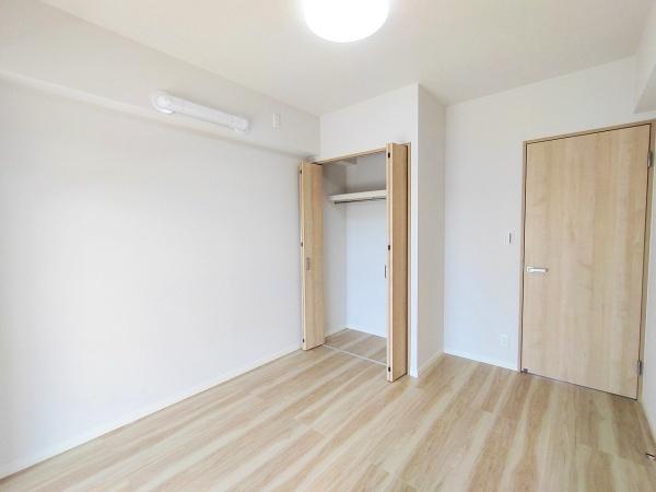 プラザ・フェニックス(洋室)