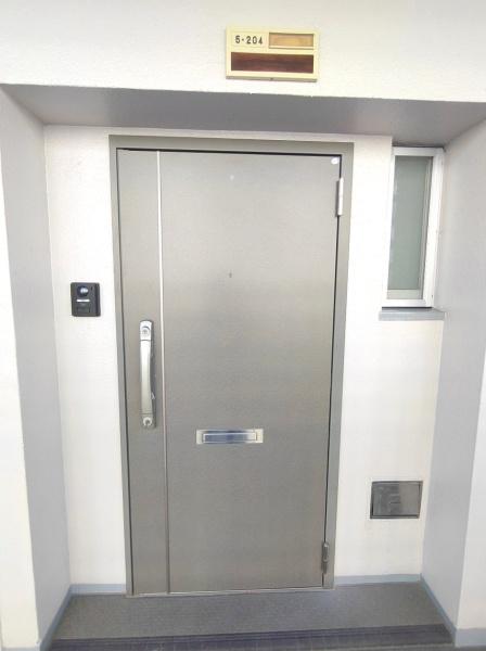 天白第二住宅5号棟(玄関)