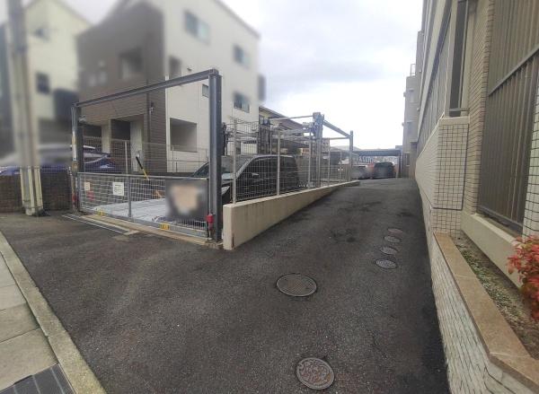 モアグレース藤森(駐車場)