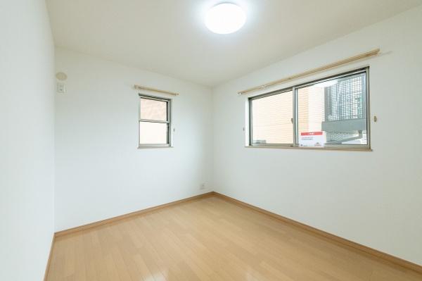 愛知郡東郷町大字春木字屋敷の中古一戸建て(洋室)