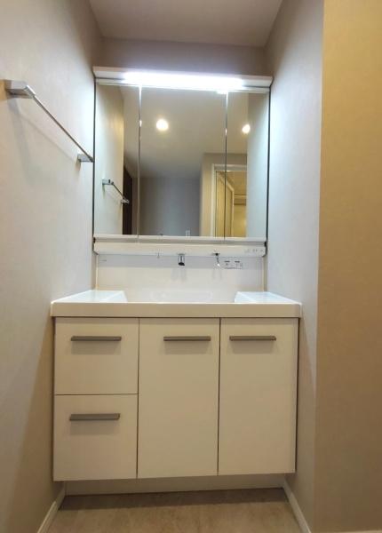 ライオンズヴィアーレ鹿山A棟