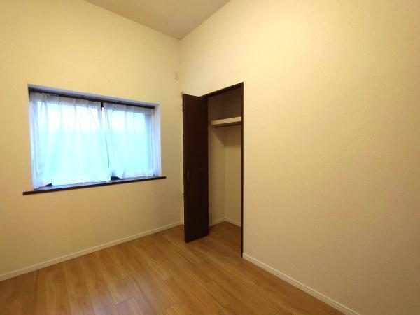 ライオンズヴィアーレ鹿山A棟