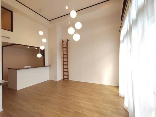 ライオンズヴィアーレ鹿山A棟