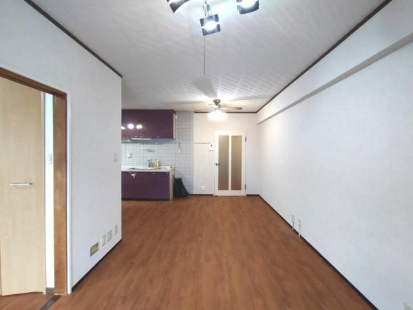 瑞穂スカイマンション(リビング)