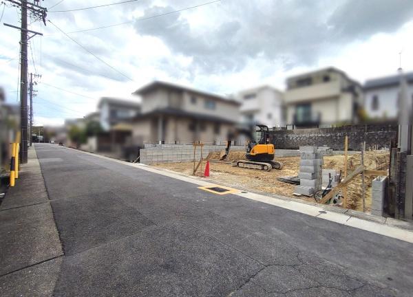 ミラスモ天白区平針南1607 1号棟(前面道路含む現地写真)