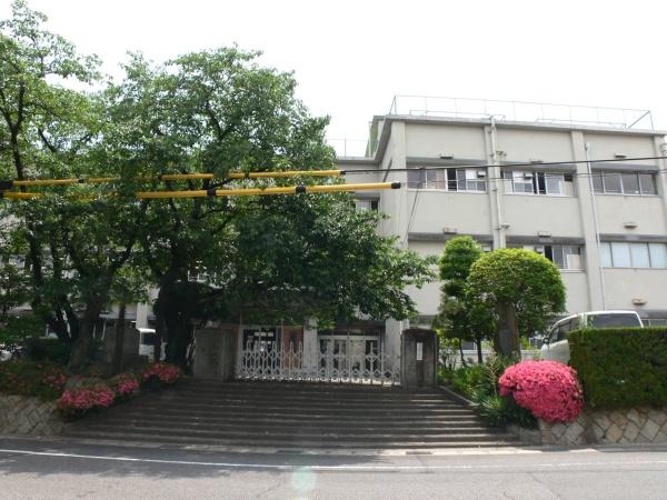 ファミリアーレ豊明前後(豊明市立豊明小学校)