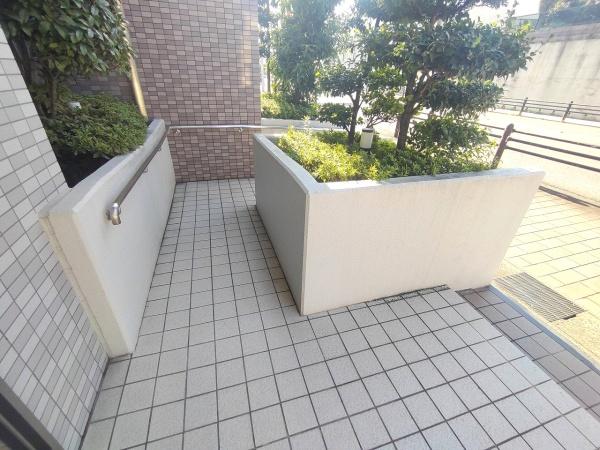 ファミリアーレ豊明前後