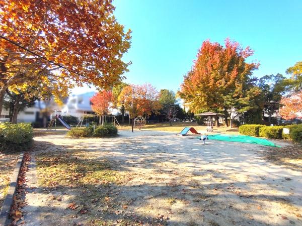 MELDIA緑区黒沢台11905　2号棟(黒石北公園)