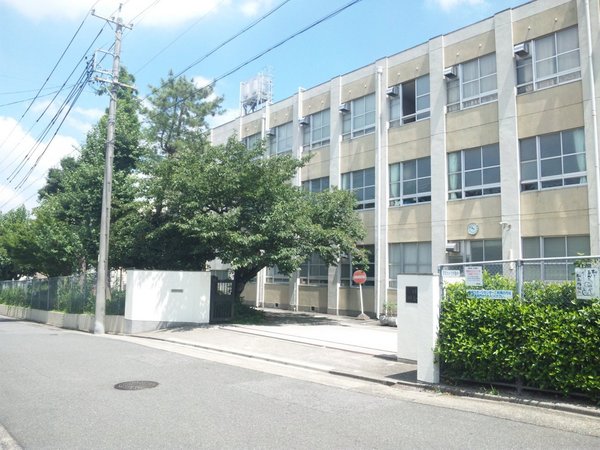新築分譲住宅　昭和区元宮町1期　全1棟(名古屋市立川名中学校)