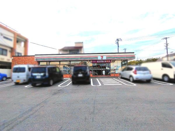 リーブルガーデン日進市梅森台第2　1号棟(セブンイレブン日進梅森台1丁目店)