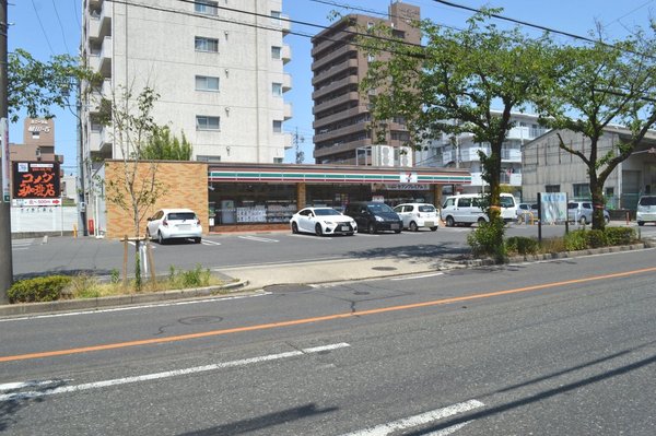 オオタピア植田(セブンイレブン名古屋植田3丁目店)