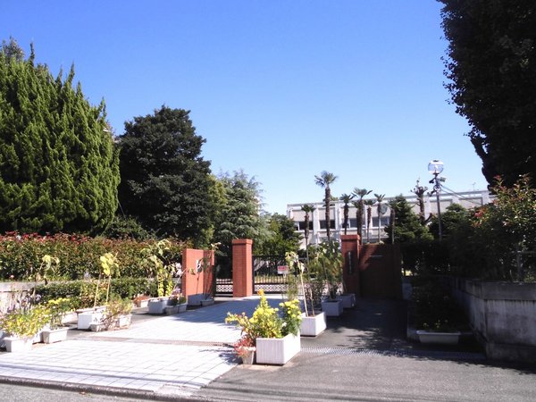 名古屋市瑞穂区亀城町２丁目の土地(名古屋市立瑞穂ケ丘中学校)