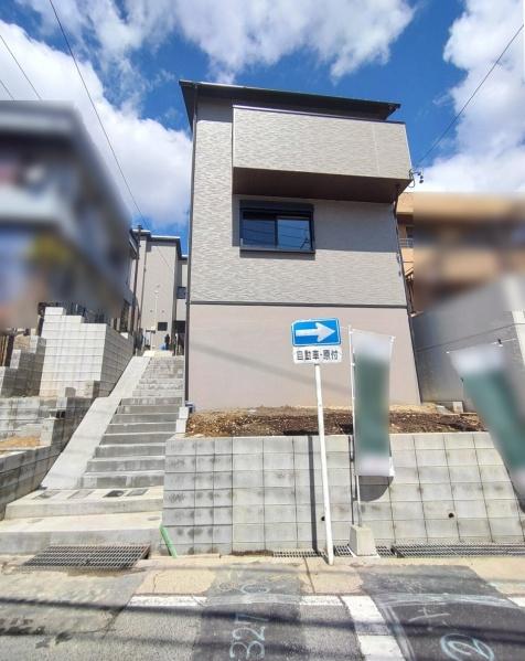 新築テラスハウス　フレスト名東区高間町　A1棟