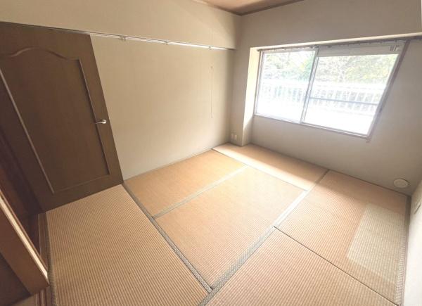 虹ヶ丘マンション本館