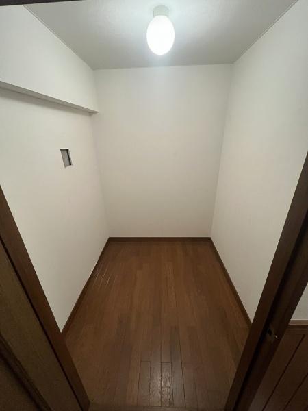 虹ヶ丘マンション本館