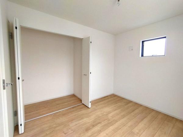 新築分譲住宅　緑区浦里2期　全1棟