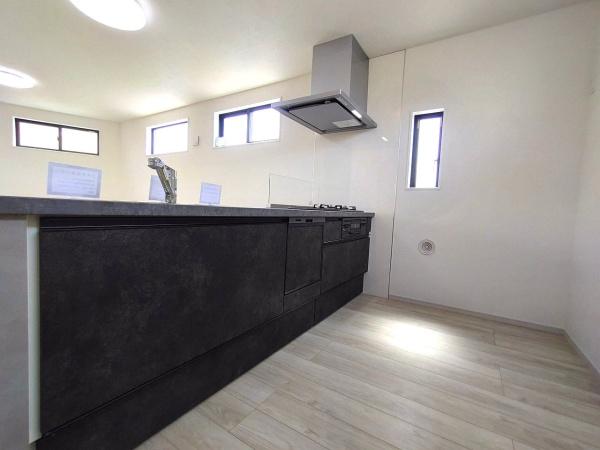 新築分譲住宅　瑞穂区中根町1期　全1棟