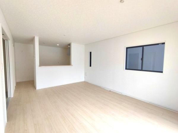 クレイドルガーデン東郷町諸輪第8　3号棟