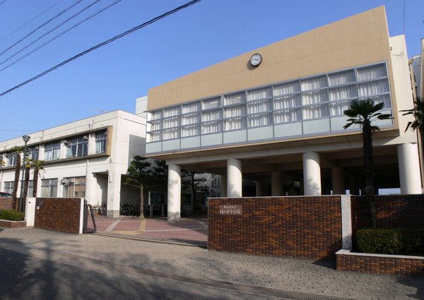 ミラスモ緑区潮見が丘2174　3号棟(名古屋市立滝ノ水中学校)