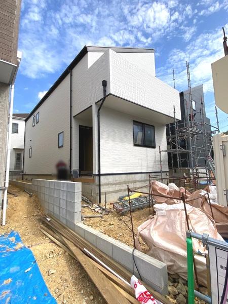 リーブルガーデン天白区山根町　2号棟